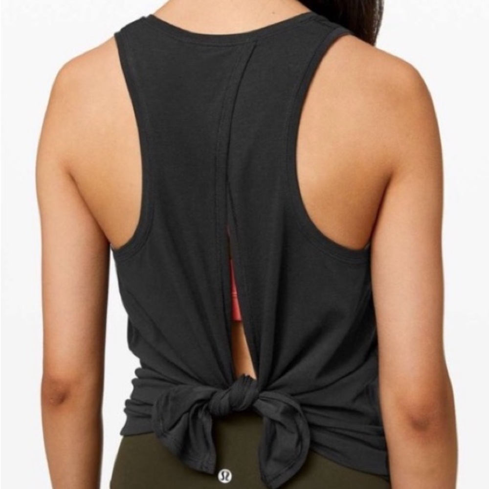 Black Lululemon tank top